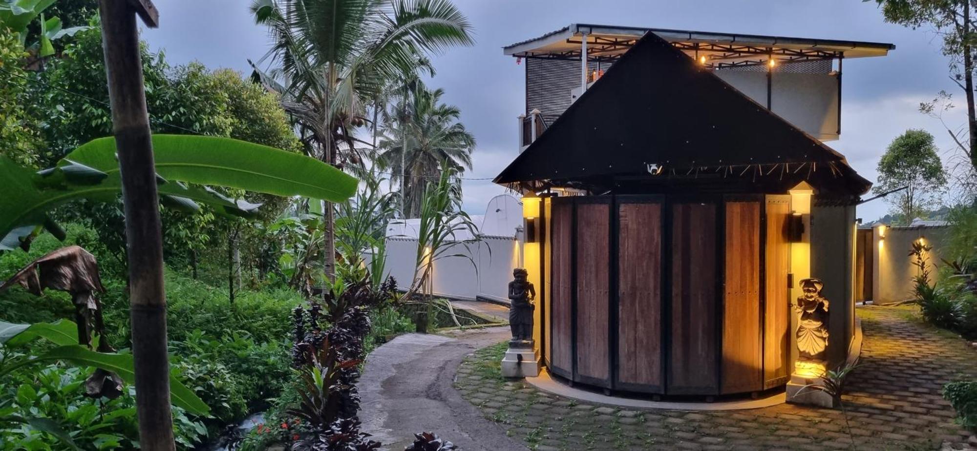 Utopiaku - Munduk Highlands Villa Exterior photo