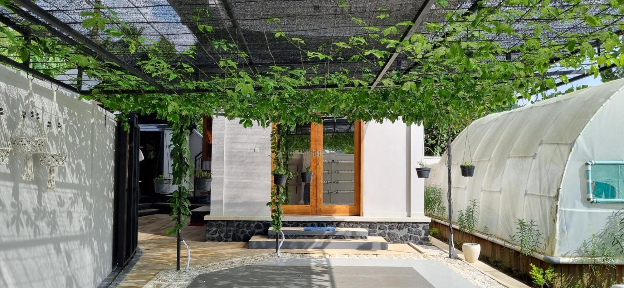 Utopiaku - Munduk Highlands Villa Exterior photo