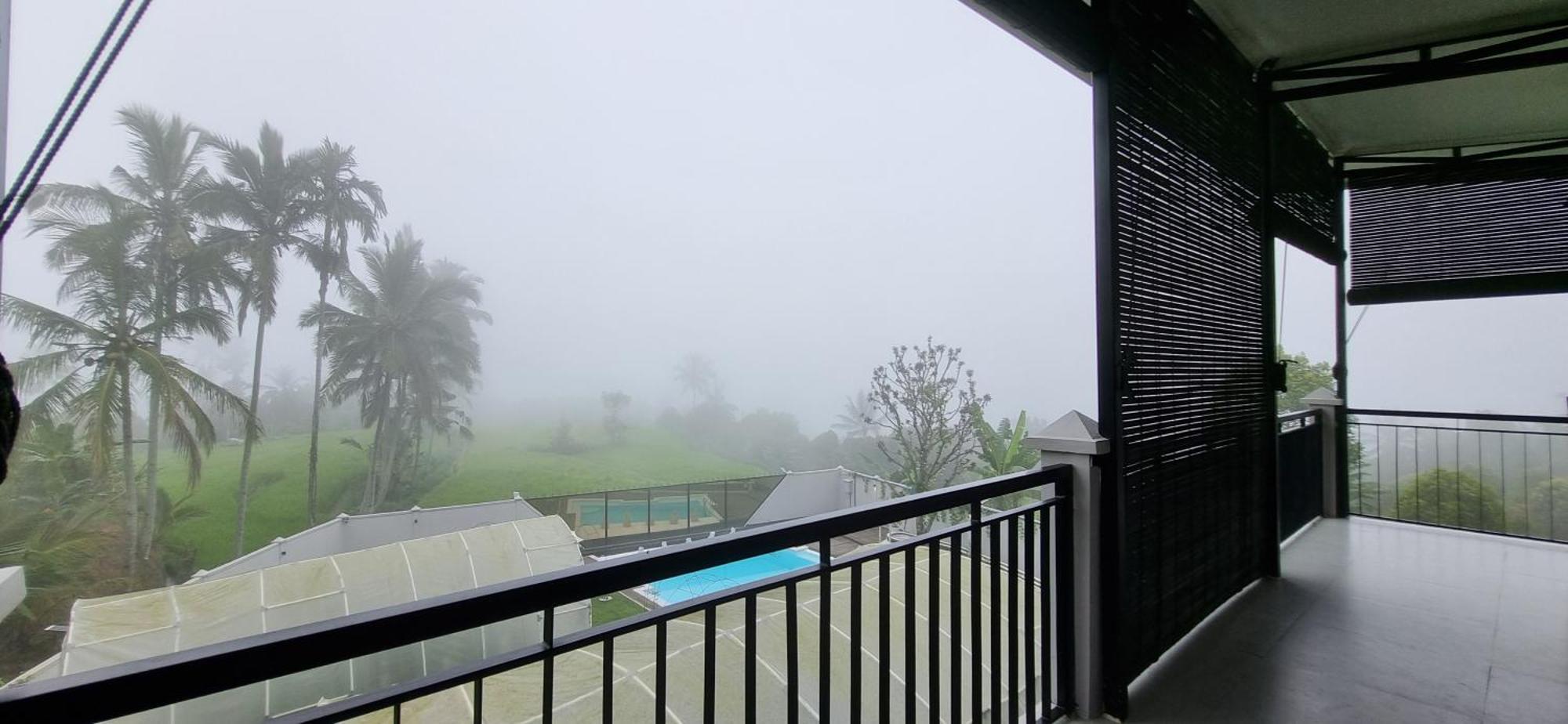 Utopiaku - Munduk Highlands Villa Exterior photo